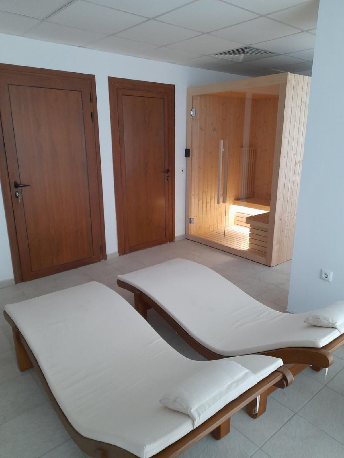 Queen'S Garden Balchik Apartment Exterior foto