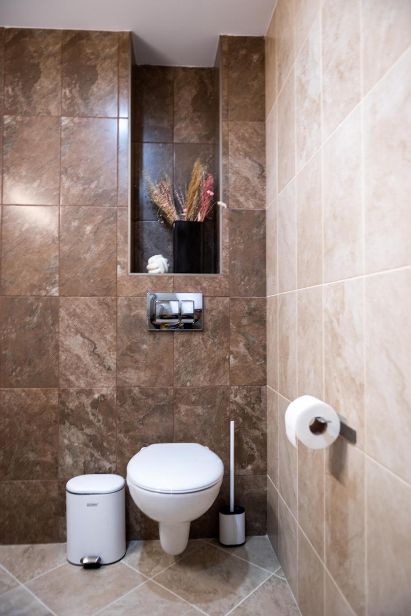 Queen'S Garden Balchik Apartment Exterior foto